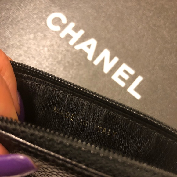 AUTHENTIC Chanel Coin, Card holder. - Picture 11 of 15